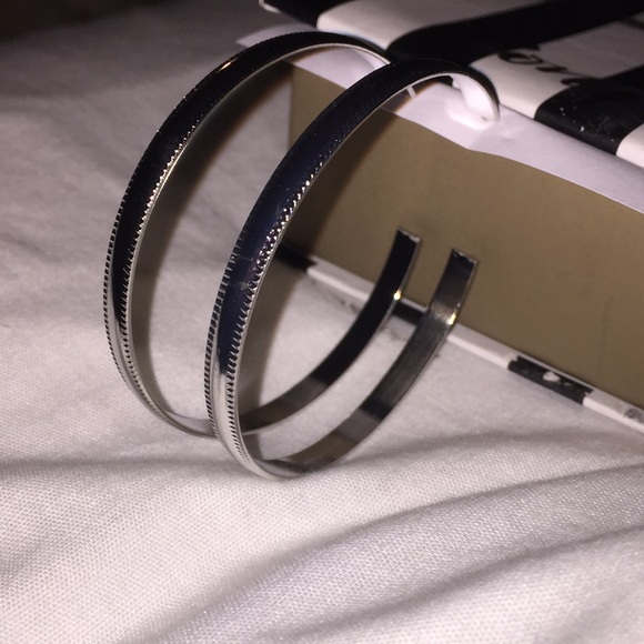 Silver Hoops “Beverly Hills Hoops” - Picture 3 of 8